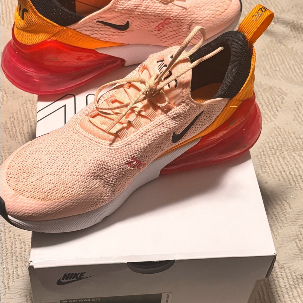Nike Women's Shoes in Pink, Red, and Orange - Picture 1 of 1